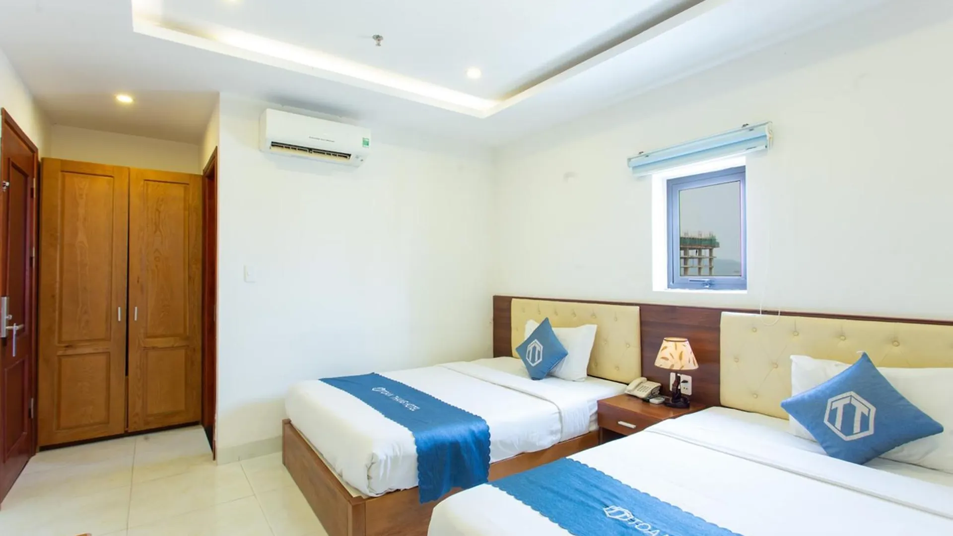 Toan Thang Beach Hotel Da Nang 3*,