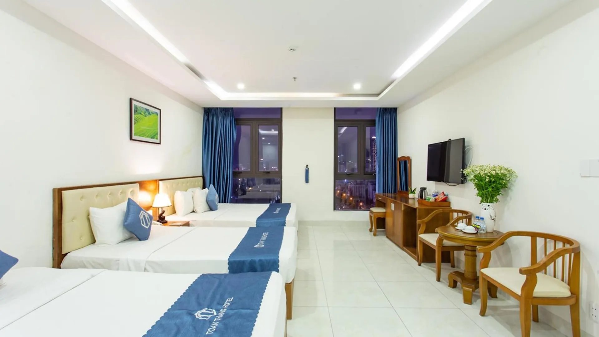 Toan Thang Beach Hotel Da Nang 3*,