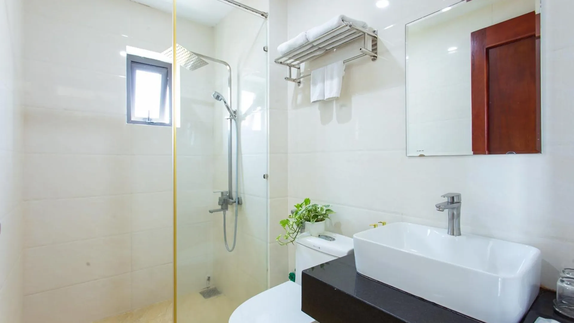 Toan Thang Beach Hotel Da Nang
