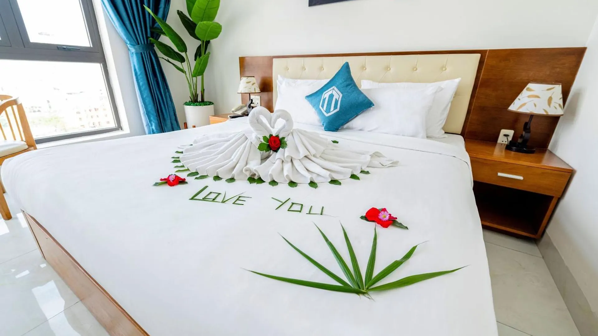 Toan Thang Beach Hotel Da Nang 3*,  Vietnam
