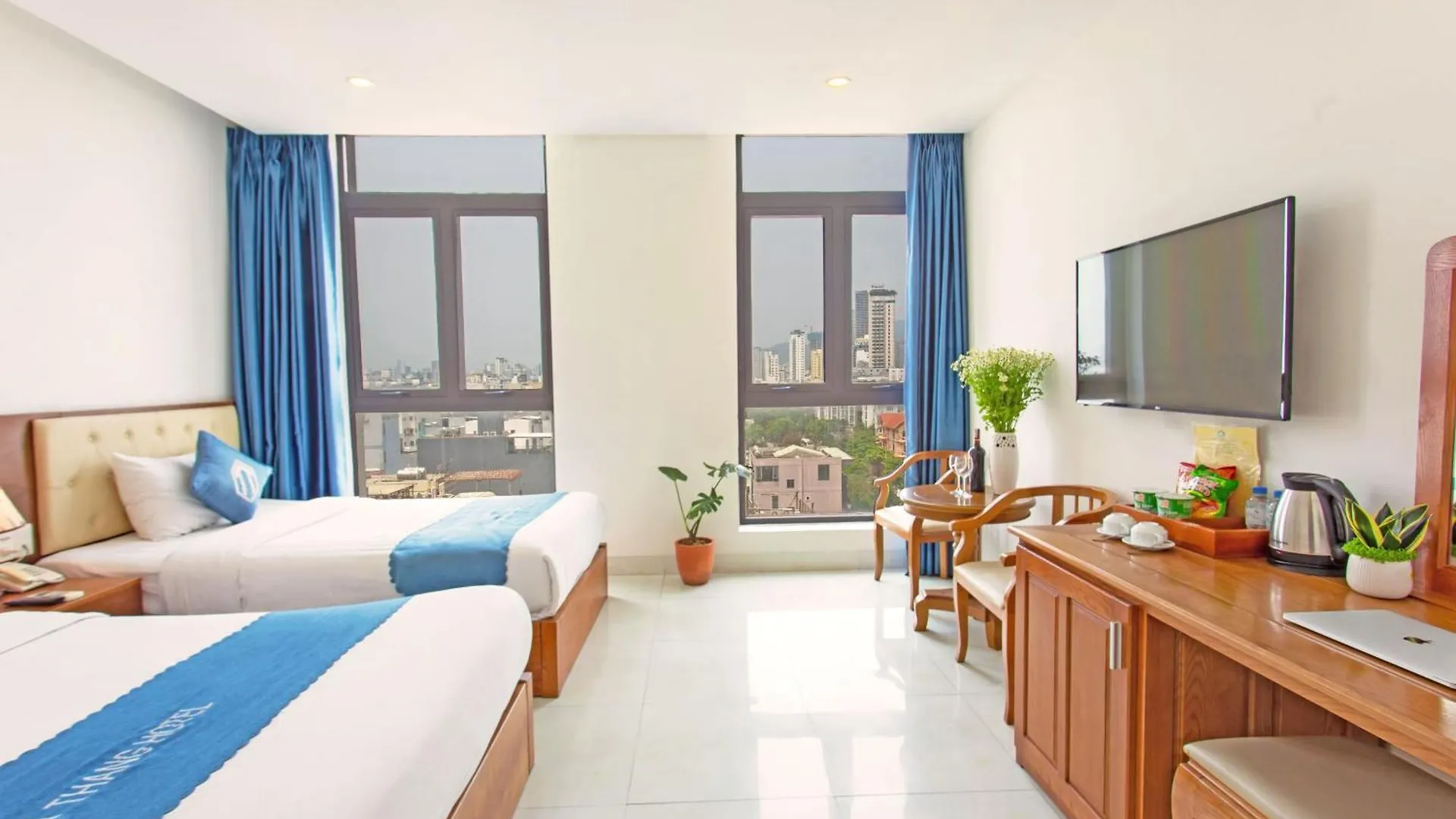 Toan Thang Beach Hotel Da Nang 3*,