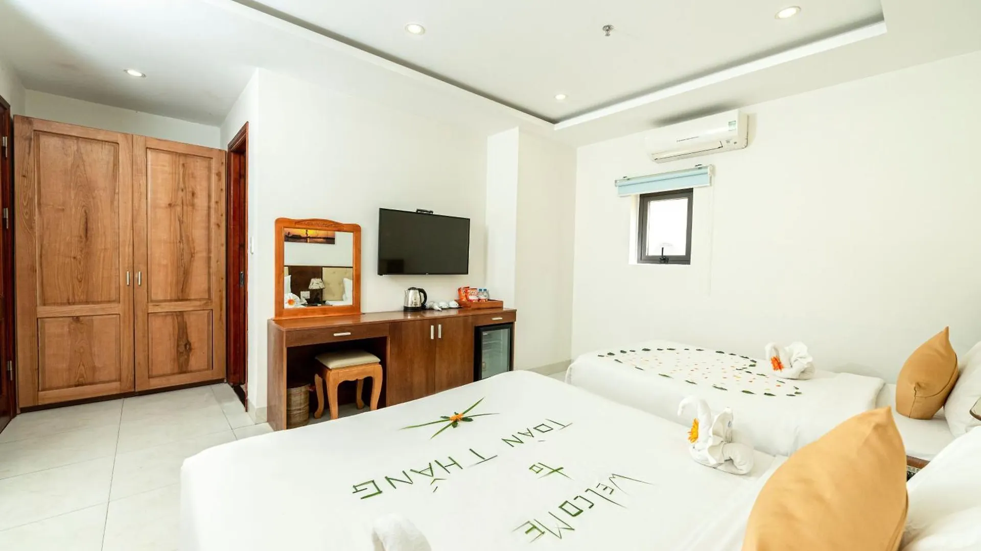 Toan Thang Beach Hotel Da Nang Vietnam